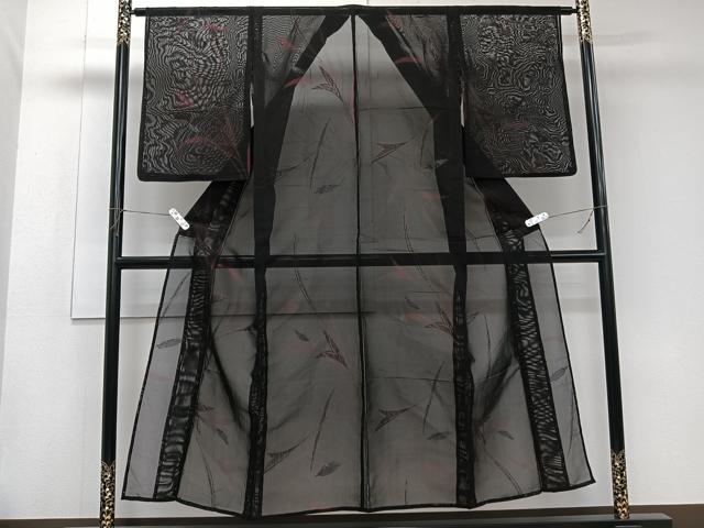 平和屋着物＊夏物　小紋　紗　舞花文　黒地　銀糸　正絹　逸品　CABK8806xi