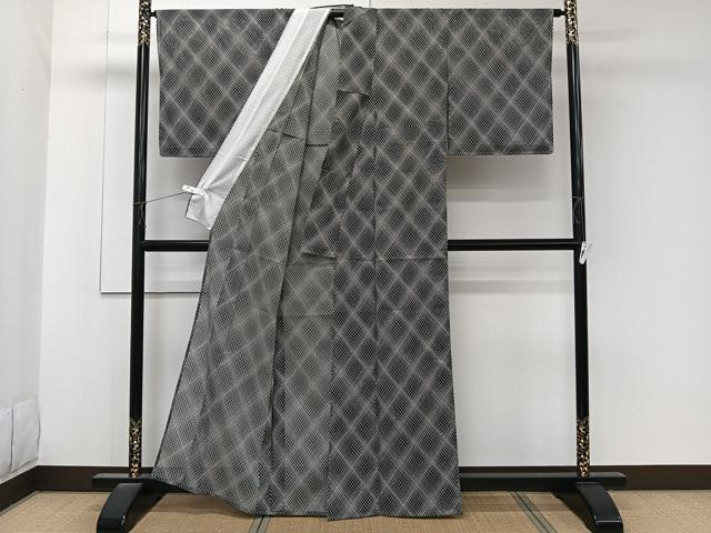 平和屋着物＊夏物　小紋　絽　網目菱文　黒地　洗える着物　未使用　CABK8826xi