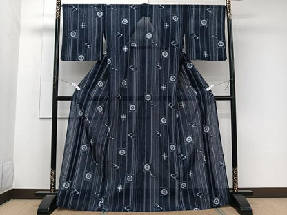 平和屋着物＊夏物　小紋　紗　琉球絣文様　洗える着物　CABK8878xi