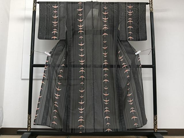 平和屋着物＊夏物　小紋　絽　間道飛鳥文　黒地　洗える着物　CABK8940xi