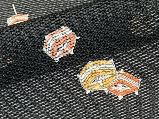 平和屋着物＊夏物　小紋　絽　糸巻き文　黒地　洗える着物　未使用　CABK9064xi