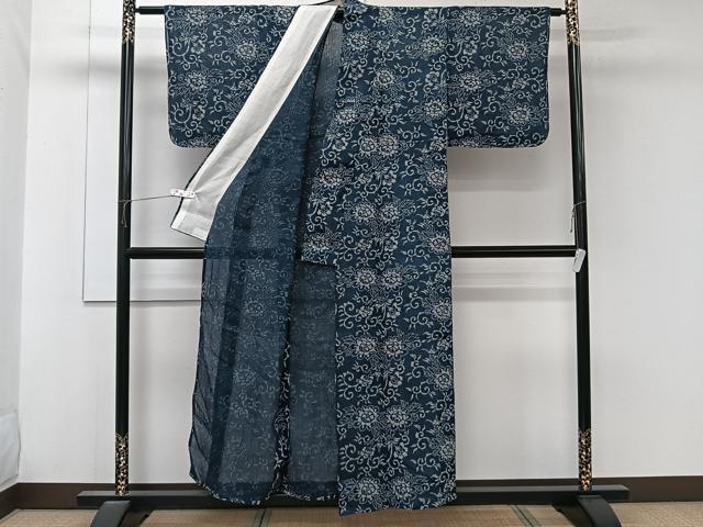 平和屋着物＊夏物　本場小千谷縮　藍　型染め　花唐草文　麻　逸品　CABK9076xi