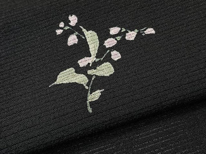 平和屋着物＊夏物　小紋　絽縮緬　草花文　黒地　正絹　逸品　CABK9171xi