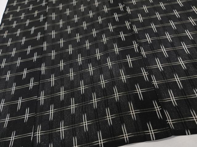 平和屋着物＊夏物　お召　井桁絣文様　黒地　正絹　逸品　CABK9196xi