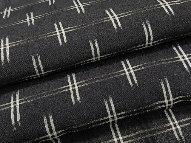 平和屋着物＊夏物　お召　井桁絣文様　黒地　正絹　逸品　CABK9196xi