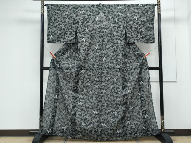 平和屋着物＊夏物　小紋　絽　花蝶文　黒地　さんび謹製　洗える着物　CABK9213th