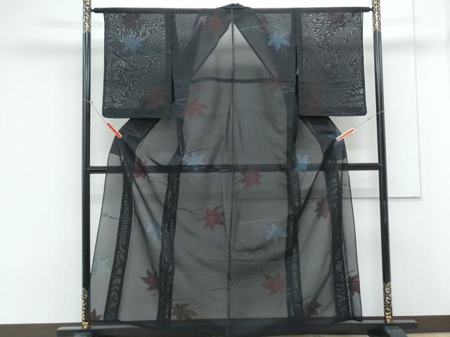 平和屋着物＊夏物　小紋　紗　枝楓文　黒地　正絹　逸品　CABK9334th