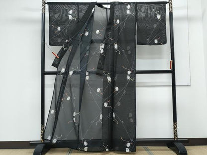 平和屋着物＊夏物　小紋　絽　能面　黒地　洗える着物　CABK9349th