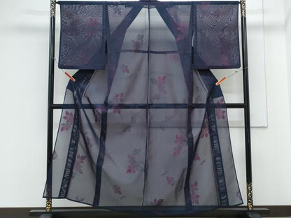 平和屋着物＊夏物　小紋　紗　舞葉文　正絹　逸品　CABK9550th