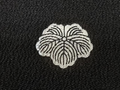 平和屋着物■豪華黒留袖　作家物　扇面立波花鳥文　暈し染め　金彩　正絹　逸品　CABK9679xe
