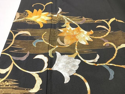 平和屋着物■豪華黒留袖　作家物　駒刺繍　花唐草文　金銀彩　正絹　逸品　CABK9686xe