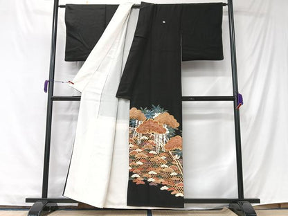 平和屋着物■豪華黒留袖　作家物　駒刺繍　枝松文　金彩　正絹　逸品　CABK9692xe