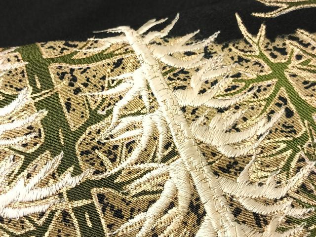平和屋着物■豪華黒留袖　刺繍　樹林文　金彩　正絹　逸品　CABK9694xe