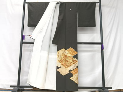 平和屋着物■豪華黒留袖　駒刺繍　松皮菱花文　金彩　正絹　逸品　CABK9713xe