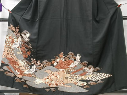 平和屋着物■豪華黒留袖　駒刺繍　飛鶴吉祥花文　金彩　正絹　逸品　CABK9718xe