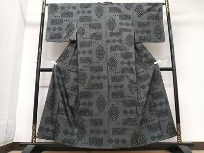 平和屋着物■本場大島紬　幾何学文様　正絹　逸品　未使用　CABK9833xe
