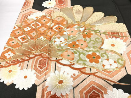 平和屋着物■豪華黒留袖　駒刺繍　亀甲花松文　金彩　正絹　逸品　CABK9870xe