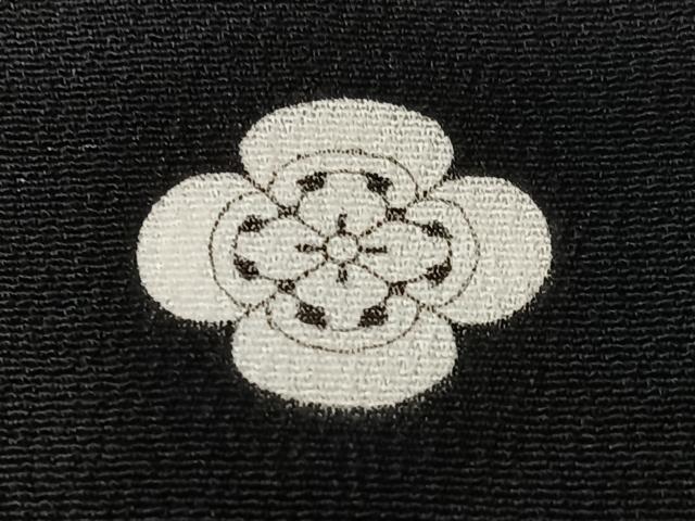平和屋着物■豪華黒留袖　駒刺繍　亀甲花松文　金彩　正絹　逸品　CABK9870xe