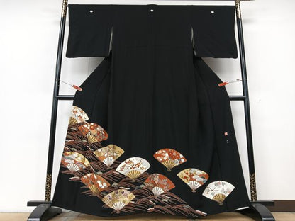 平和屋着物■豪華黒留袖　作家物　駒刺繍　扇面立波花文　金彩　正絹　逸品　CABK9952xe
