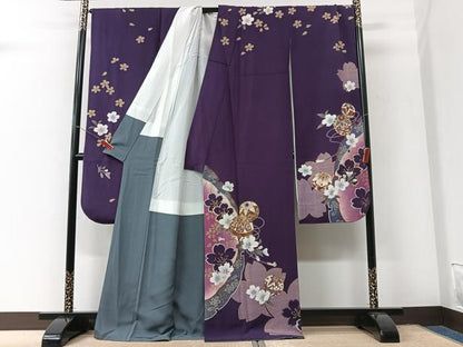 平和屋着物●豪華振袖　雪輪舞桜鞠文　金彩　正絹　逸品　CABK9969xe