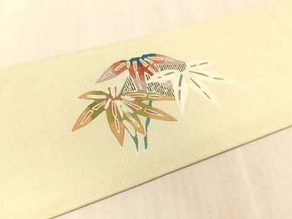 平和屋着物●九寸名古屋帯　紬地　刺繍　型染め　休み鳥笹文　銀通し地　正絹　逸品　CABL0010vp