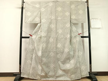 平和屋着物●本場大島紬　白大島　7マルキ　花菱文　正絹　逸品　未使用　CABL0064vp