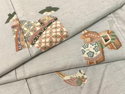 平和屋着物●中国三大刺繍　総相良刺繍　訪問着　紬地　こけし　銀糸　正絹　逸品　CABL0079vp