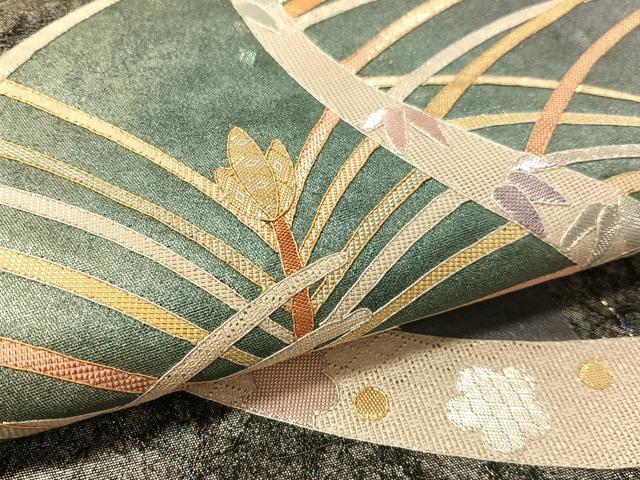 平和屋着物●太鼓柄袋帯　駒刺繍　松葉文様　黒地　金銀彩　引箔　正絹　逸品　CABL0222vp