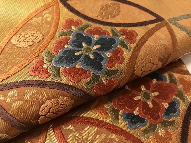 平和屋着物●唐織・西陣の老舗・名門・藤原織物　六通柄袋帯　唐織　七宝花文　金糸　引箔　正絹　逸品　CABL0226vp
