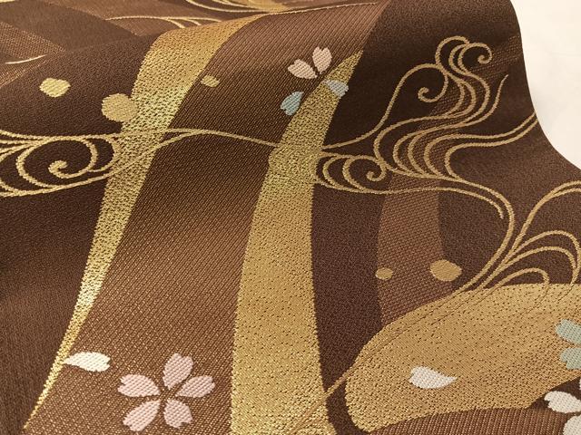 平和屋着物●六通柄袋帯　流水舞桜　金糸　正絹　逸品　CABL0237vp