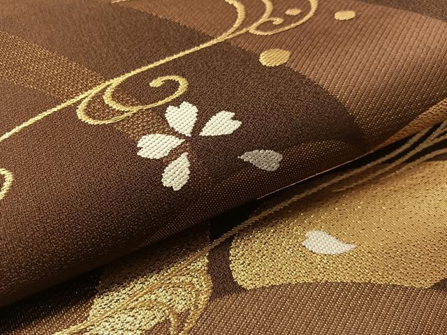 平和屋着物●六通柄袋帯　流水舞桜　金糸　正絹　逸品　CABL0237vp