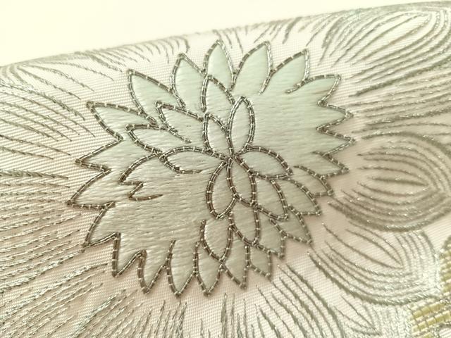 平和屋着物●九寸名古屋帯　駒刺繍　草花文　銀糸　鈴乃屋扱い　正絹　逸品　CABL0322vp