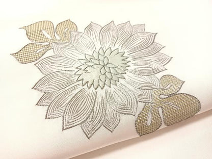 平和屋着物●九寸名古屋帯　駒刺繍　草花文　銀糸　鈴乃屋扱い　正絹　逸品　CABL0322vp