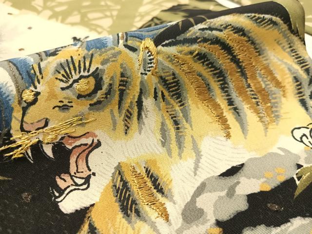 平和屋着物●アンティーク　大正ロマン　全通柄　九寸名古屋帯　刺繍　雲龍　トラ　金糸　正絹　逸品　CABL0393vp