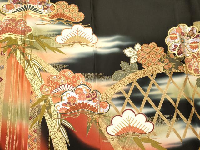 平和屋着物■豪華黒留袖　吉祥笠松花文　金銀彩　正絹　逸品　CABL0424oy
