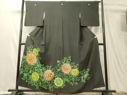 平和屋着物■豪華黒留袖　駒刺繍　鳳凰花唐草丸文　金彩　正絹　逸品　CABL0495oy