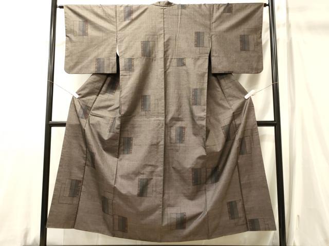 平和屋着物■本場大島紬　9マルキ　色紙重ね幾何学文　正絹　逸品　CABL0697oy