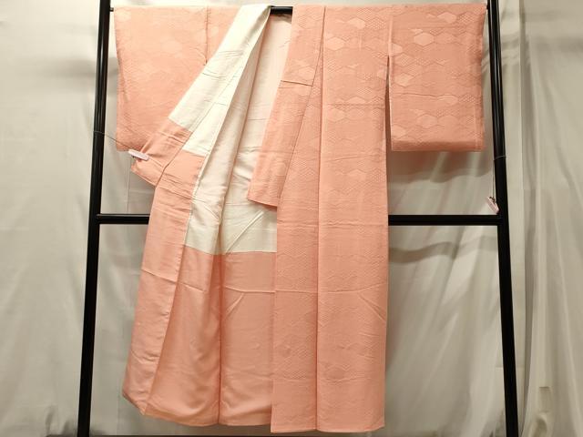 平和屋着物■上質な色無地　雲取り吉祥地紋　珊瑚色　正絹　逸品　CABL0731oy