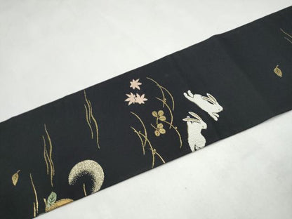 平和屋着物●九寸名古屋帯　兎　猫　狸　黒地　金銀糸　正絹　逸品　CABL0833hy