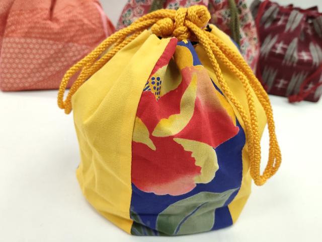 平和屋着物▼和装小物　和装バッグ　巾着まとめて５点　江戸小紋　切嵌寄せ小紋柄　梅　蝶　紬地　綿　浴衣　未使用あり　逸品　CABL2428ju