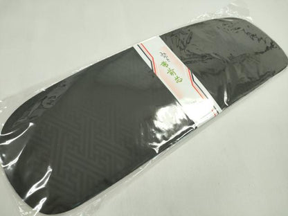 平和屋着物▼和装小物　着付け用品　前板まとめて10点　紗綾形地紋　菊地紋　礼装　喪服　黒　逸品　未使用　CABL2498ju