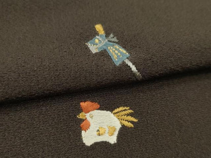 平和屋着物●付下げ　反物　総刺繍　十二支　蛍暈し　紅消鼠色　金糸　丹後ちりめん　着尺　逸品　未使用　CABL2624ju
