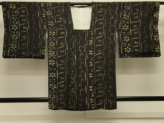 平和屋着物＃道行コート　ろうけつ染め　花間道　黒地　正絹　逸品　CABL2841in