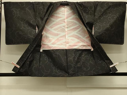 平和屋着物＃羽織 唐草文 黒地 正絹 逸品 未使用 CABL2881in
