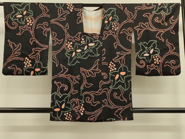 平和屋着物＃道行コート　総刺繍　花唐草文　黒地　正絹　逸品　CABL2919in