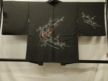 平和屋着物＃羽織 刺繍 流水草花文 黒地 正絹 逸品 CABL2929in