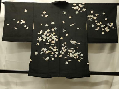 平和屋着物＃羽織 刺繍 草花文 黒地 正絹 逸品 CABL2959in