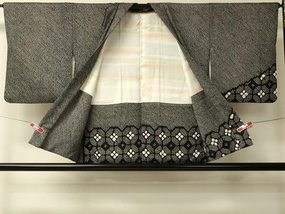 平和屋着物＃羽織　総絞り　幾何学文様　黒地　正絹　逸品　CABL2980in