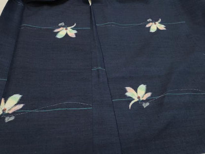 平和屋着物＃羽織　紬地　舞花文　正絹　逸品　CABL3033in