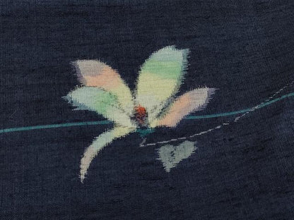 平和屋着物＃羽織　紬地　舞花文　正絹　逸品　CABL3033in